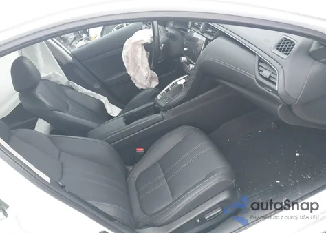 2022 Honda Insight Touring z USA, uszkodzony, nr VIN 19XZE4F98NE003491